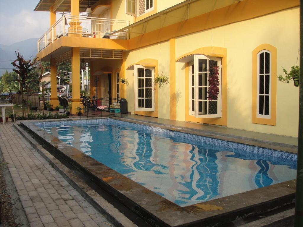 อาริมบี จิบุหลัน สวีท Hotel ซิซารัว ภายนอก รูปภาพ